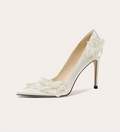 Spitzen-Pumps mit Perlen &amp; Spitzen-Details