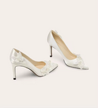 Spitzen-Pumps mit Perlen &amp; Spitzen-Details